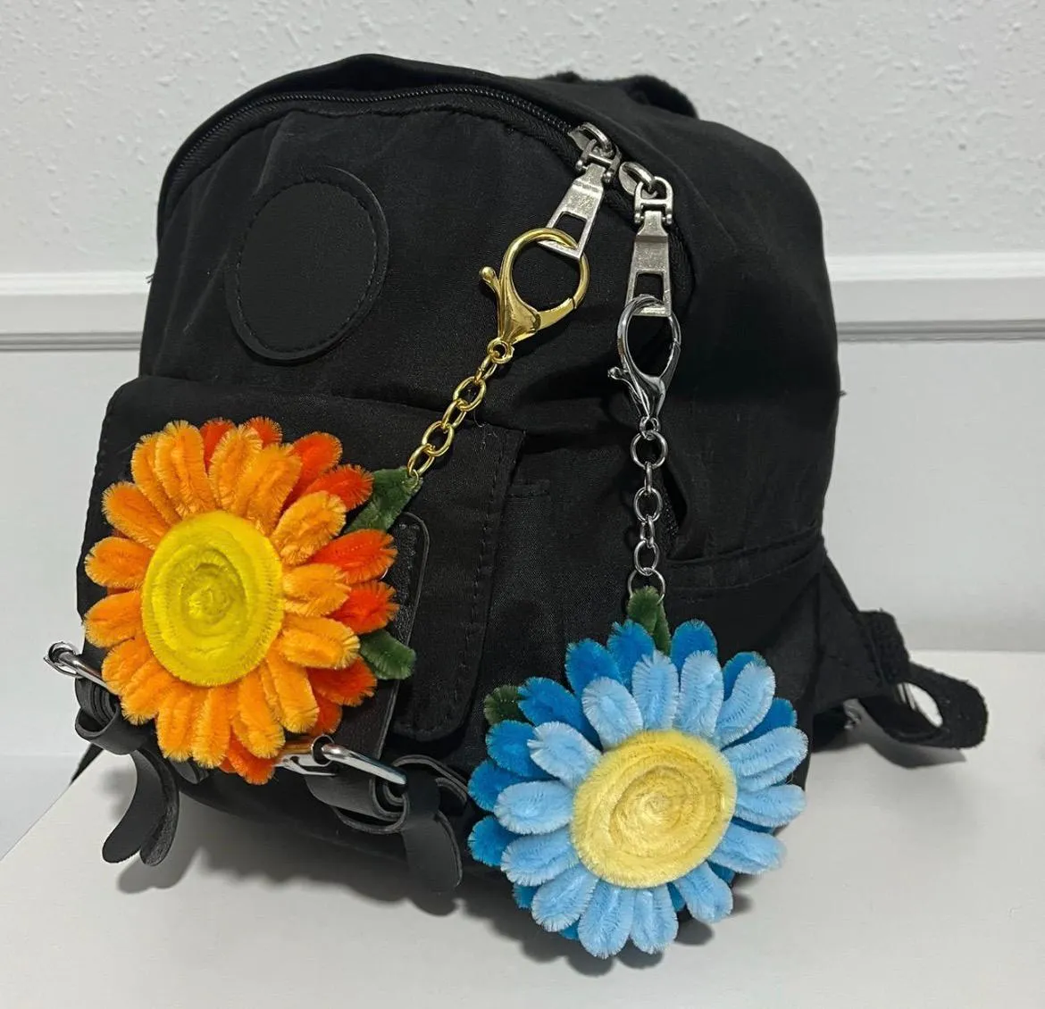 Charm llavero con limpiapipas