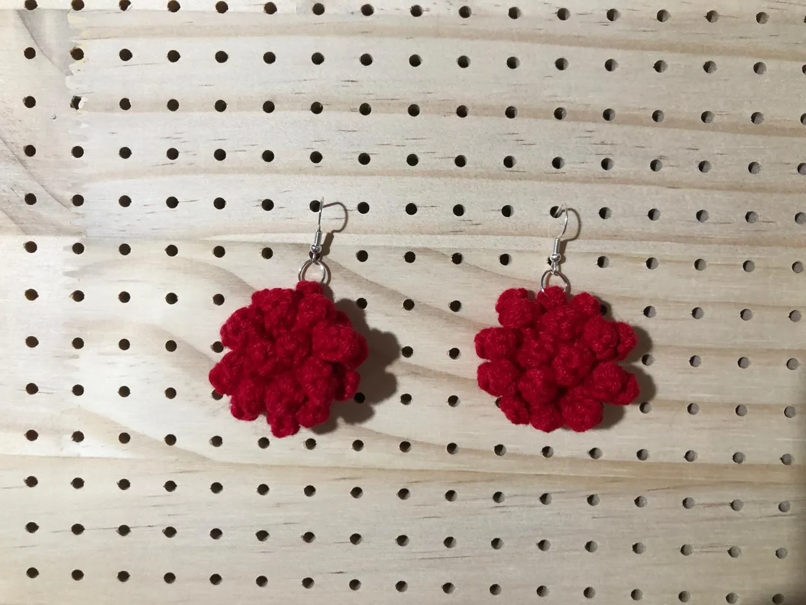 Pendientes artesanales a crochet - Imagen 3