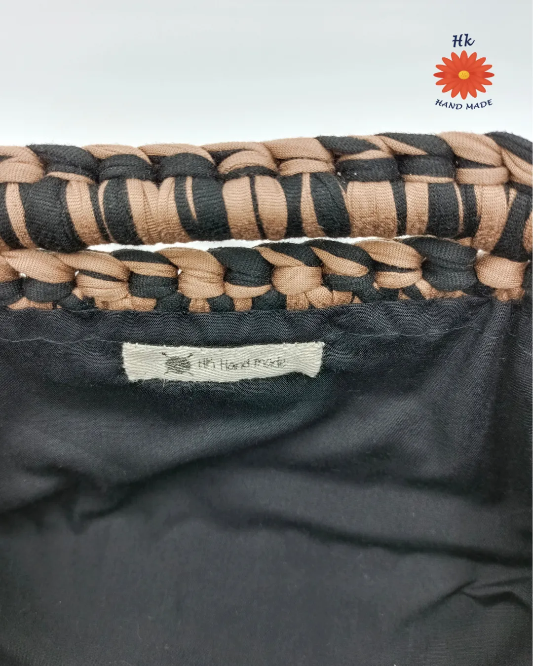 Bolso Clutch Tejido en Ganchillo con trapillo color Nude/Negro - Imagen 4