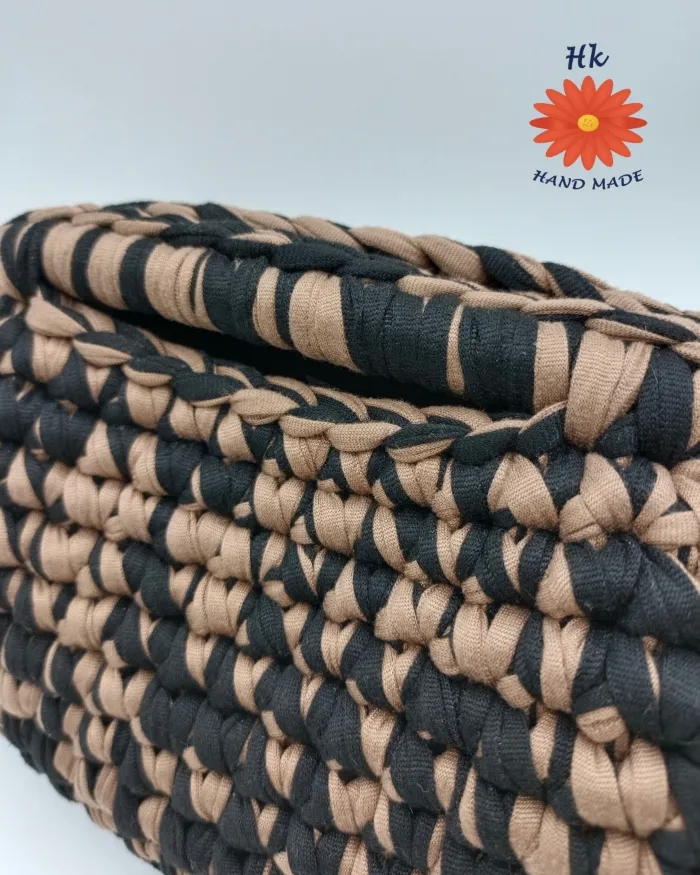 Bolso Clutch Tejido en Ganchillo con trapillo color Nude/Negro - Imagen 3
