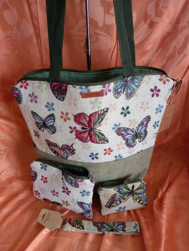Conjunto bolso y accesorios