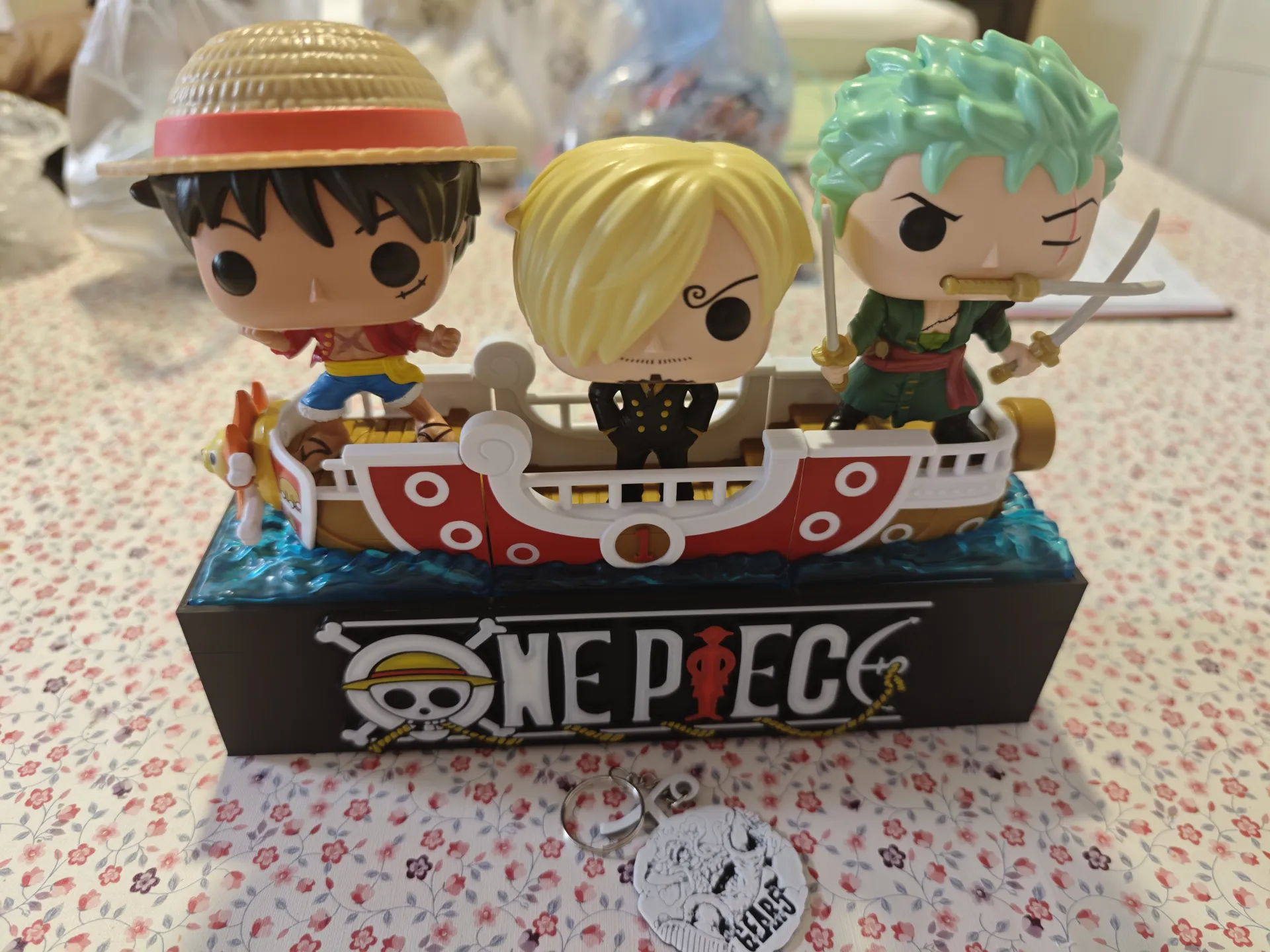 Base one piece x Kinder 