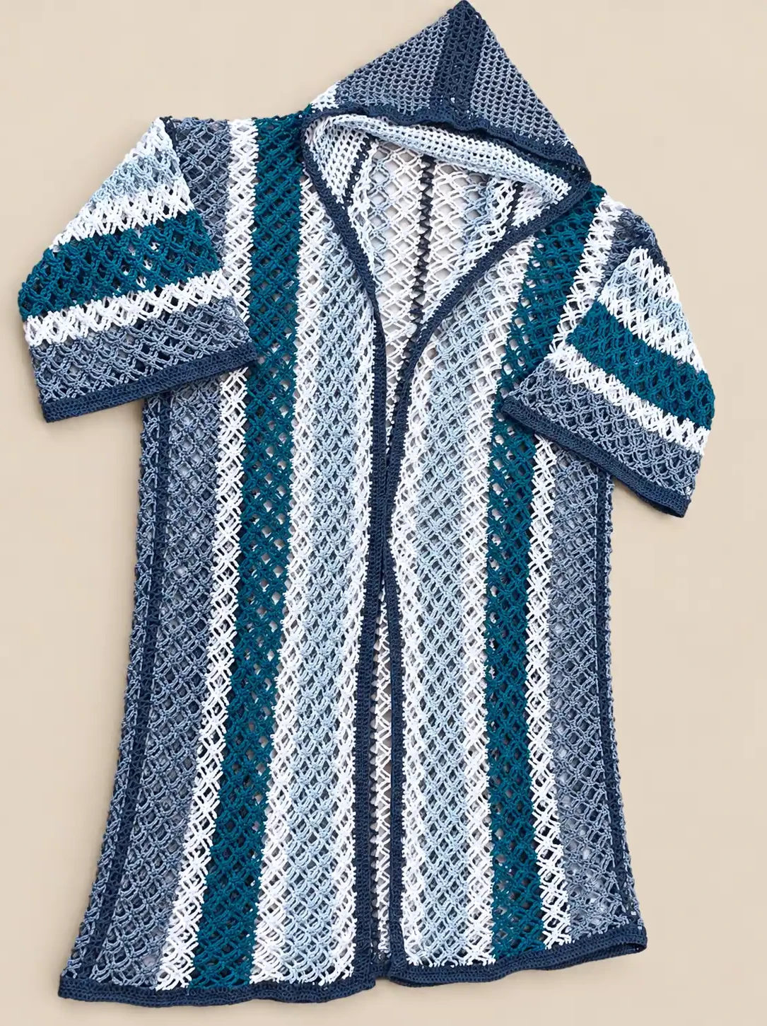 kimono a rayas azules con capucha - Imagen 2