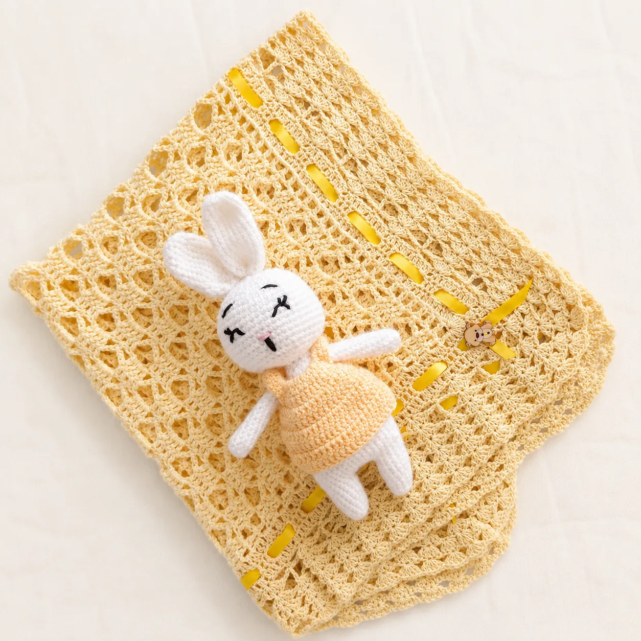 Manta para bebé con muñeco de arrullo - Imagen 2