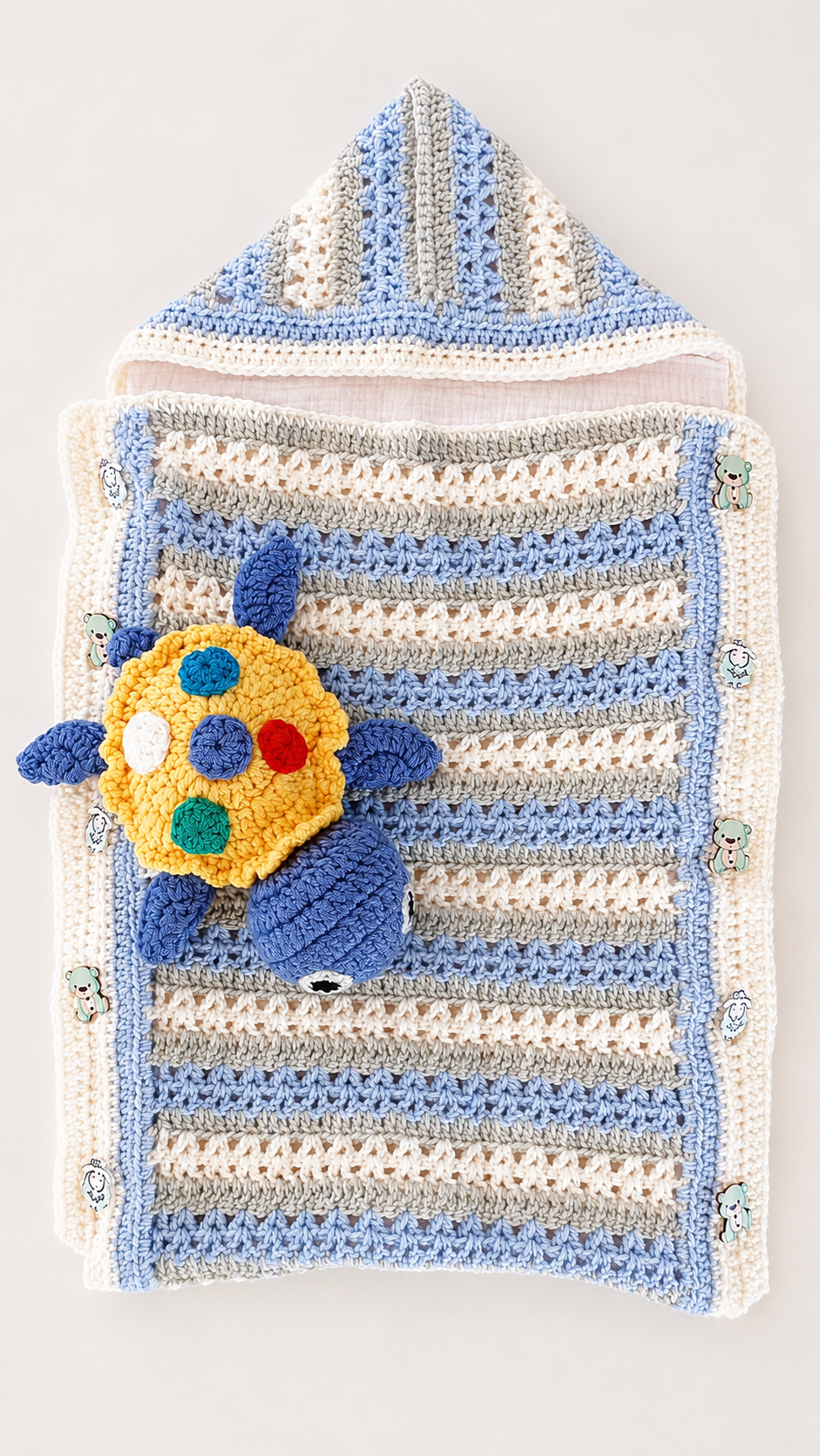 Saquito-nana de bebé, tejido a mano con muñeco de apego, en color azul - Imagen 3
