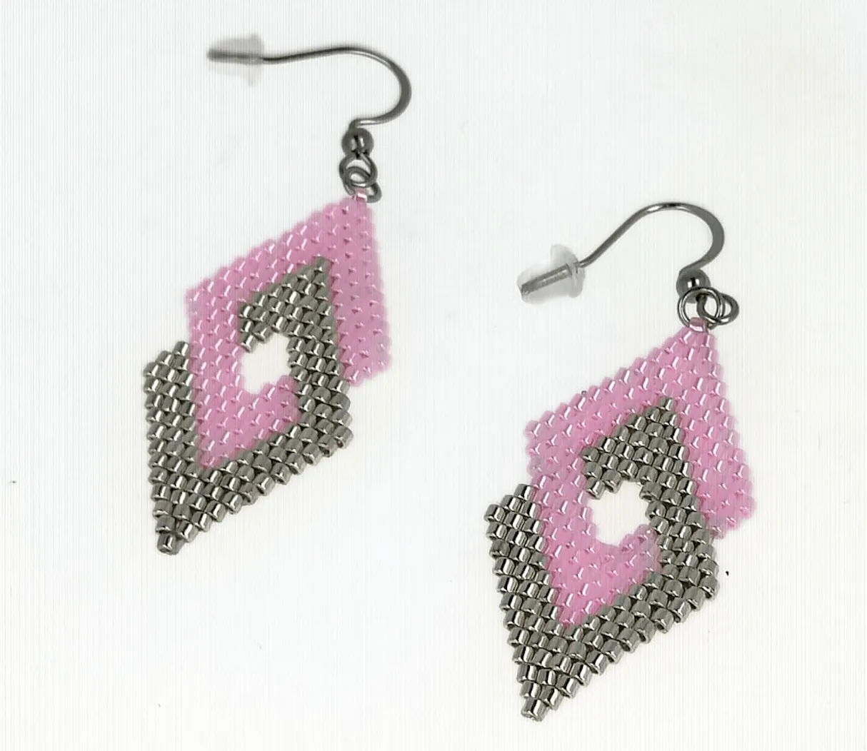 Pendientes pequeños rombos enlazados - Imagen 3