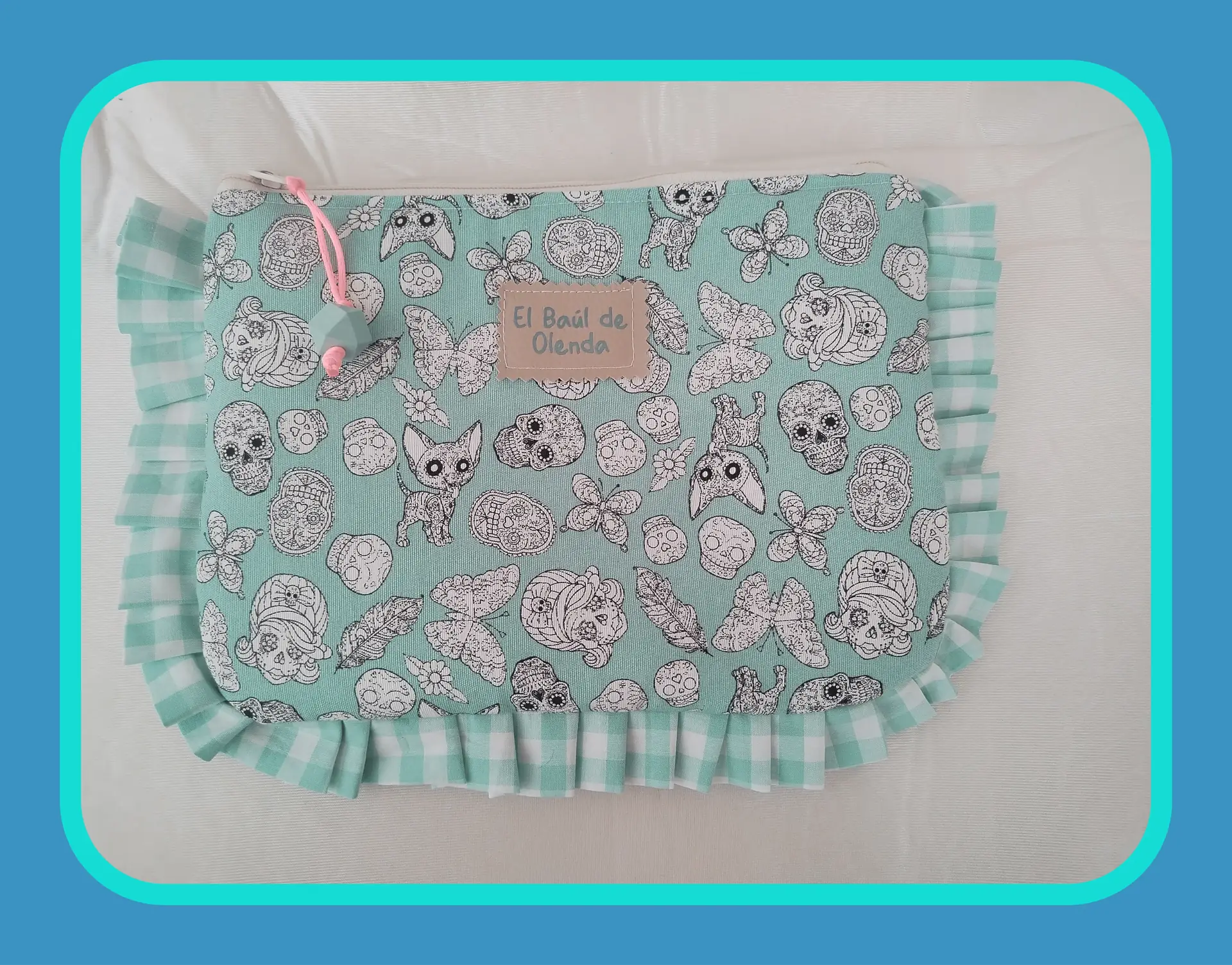 Bolso de mano con volantes